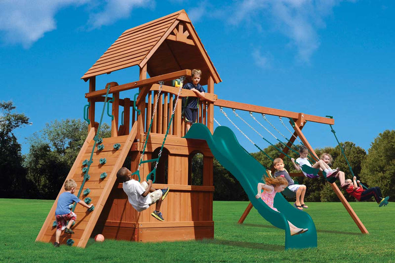 Deluxe Fort w/ Playhouse